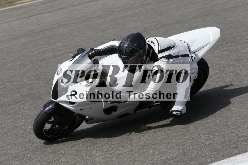 /10 20.04.2026  Pluess Moto Sport ADR/Freies Fahren/2